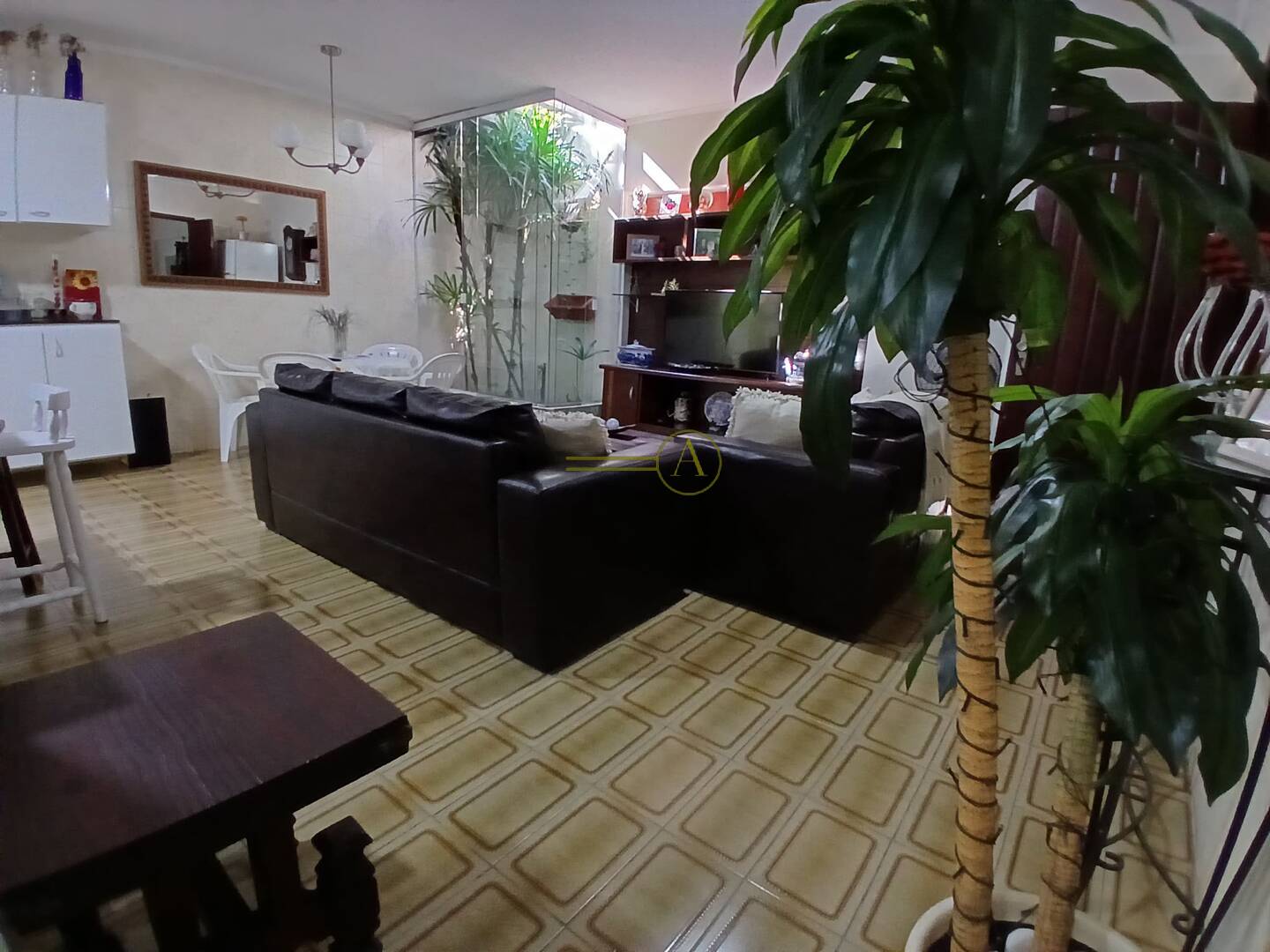 Casa à venda com 5 quartos, 209m² - Foto 7