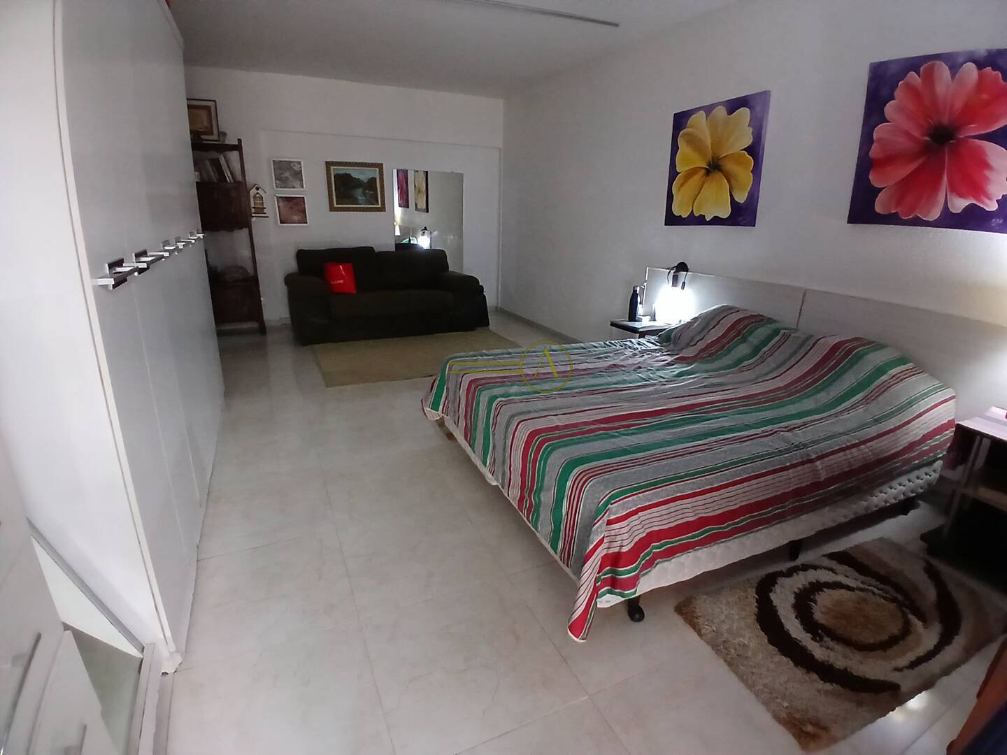Casa à venda com 5 quartos, 209m² - Foto 11