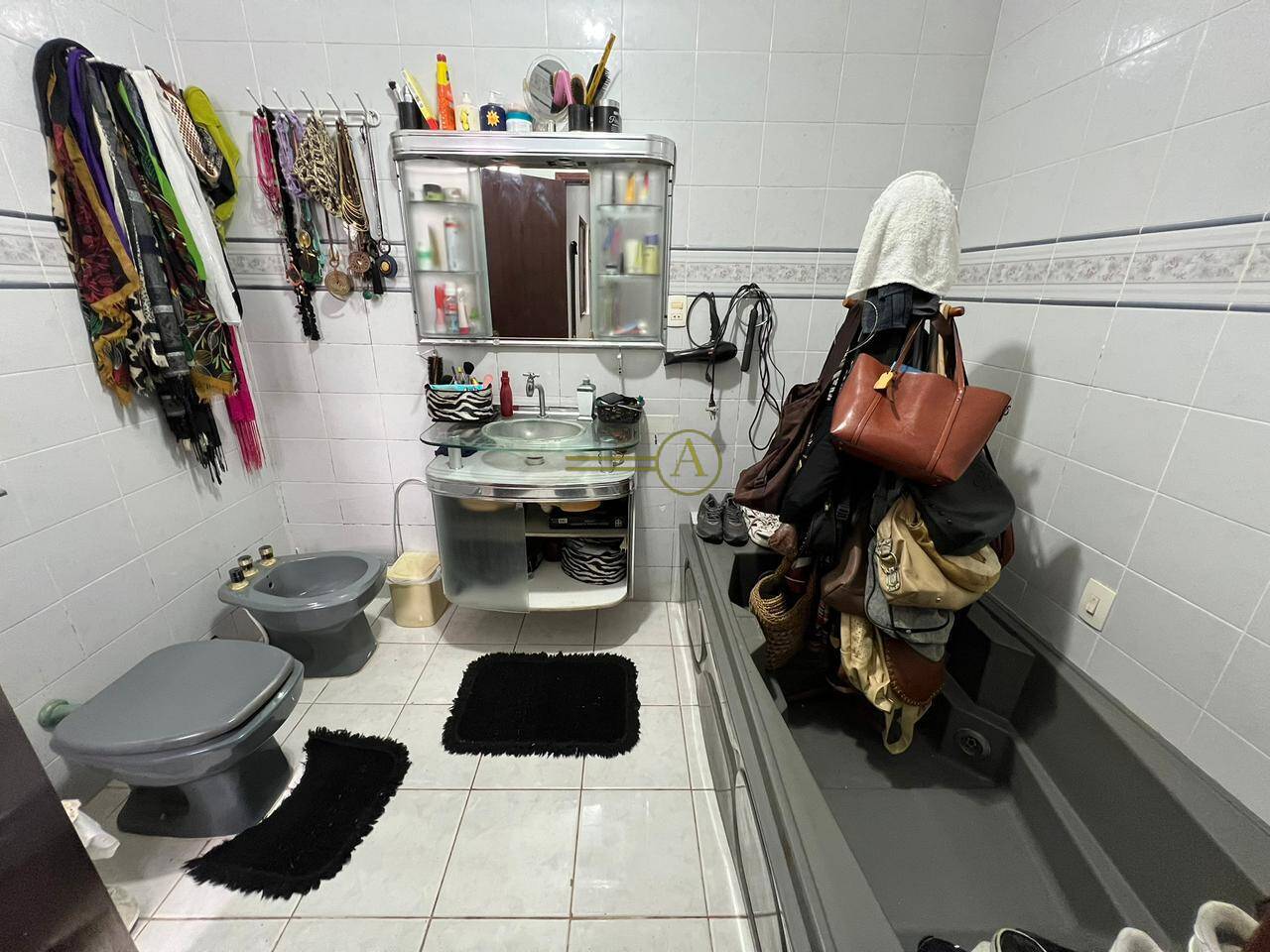 Casa à venda com 4 quartos, 177m² - Foto 18