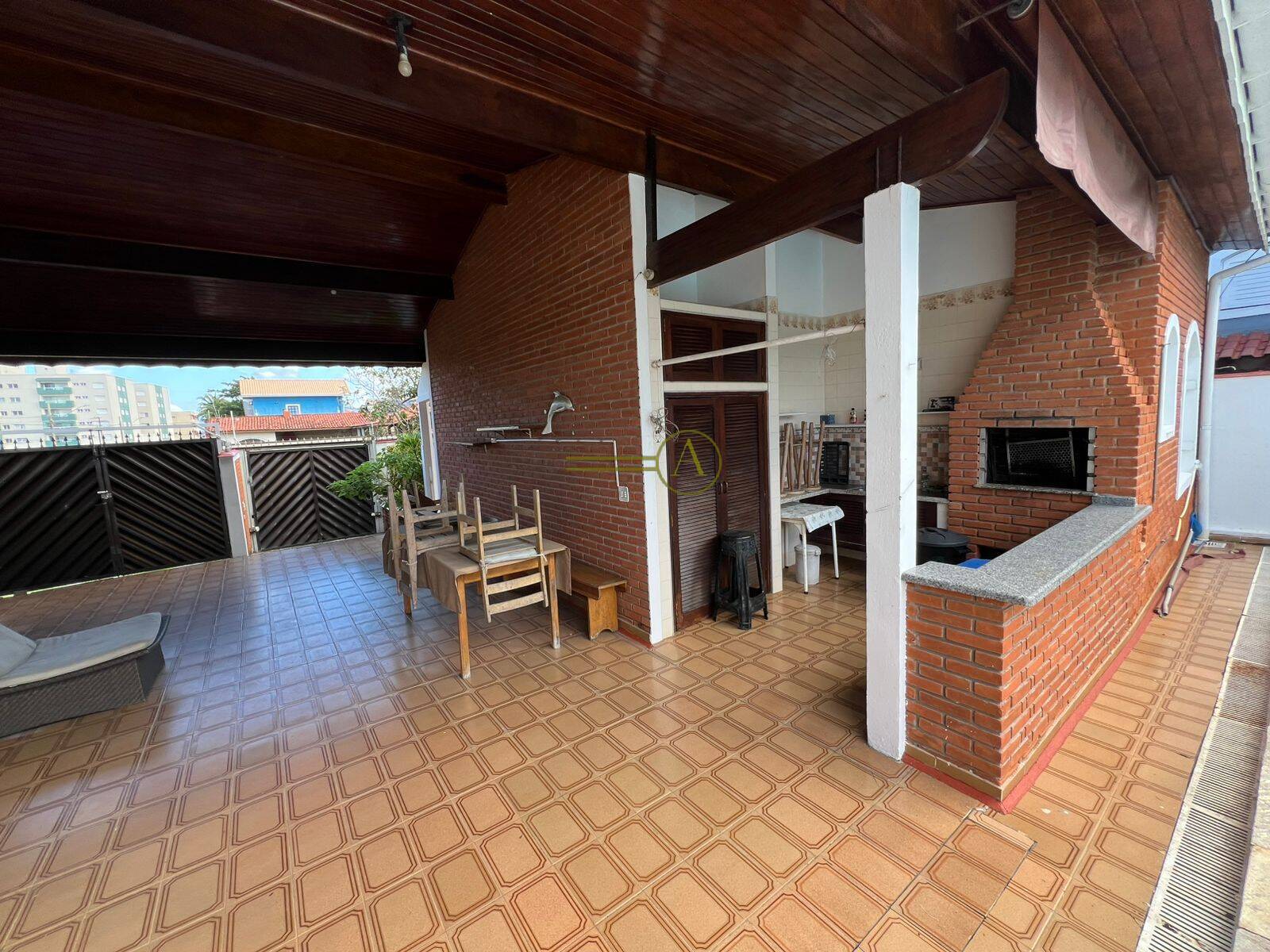 Casa, 5 quartos, 230 m² - Foto 5