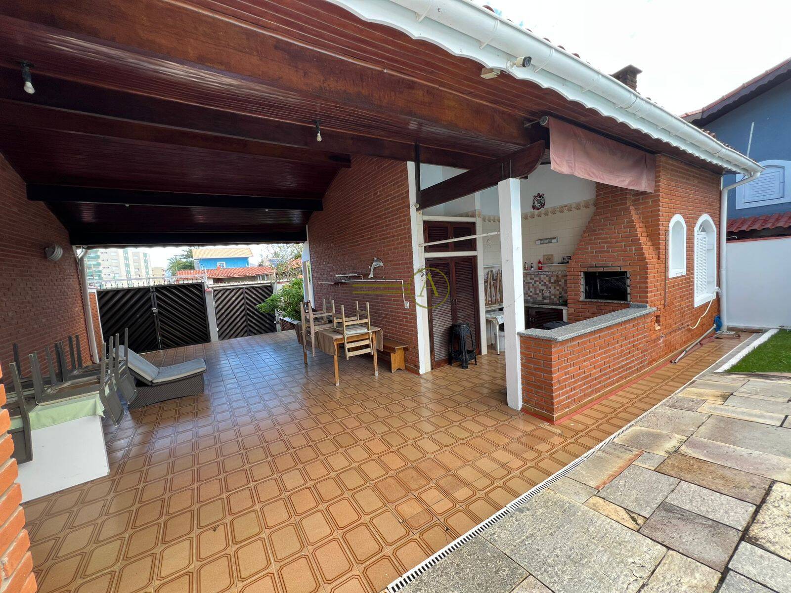 Casa, 5 quartos, 230 m² - Foto 32