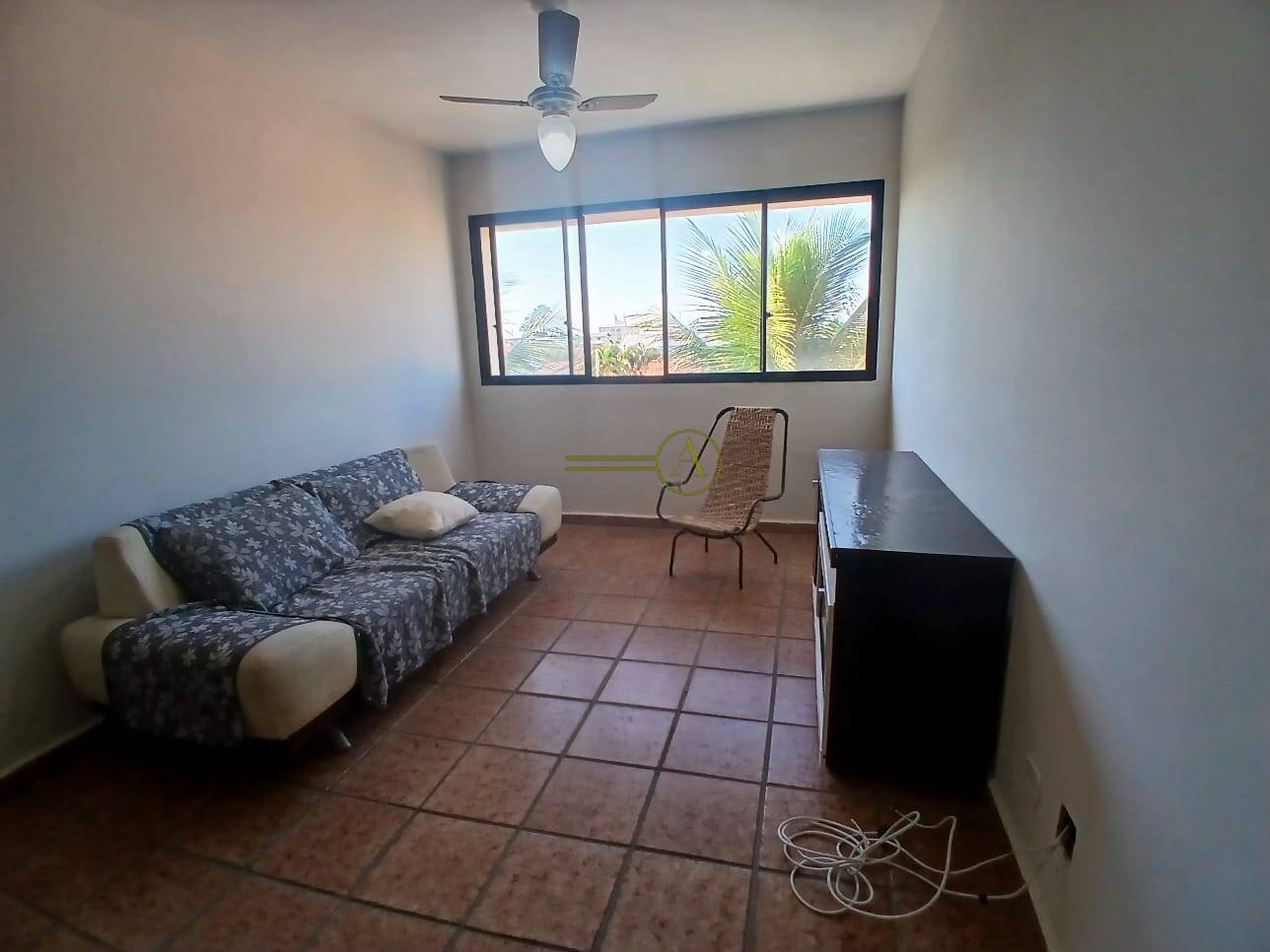 Apartamento à venda com 2 quartos, 72m² - Foto 2