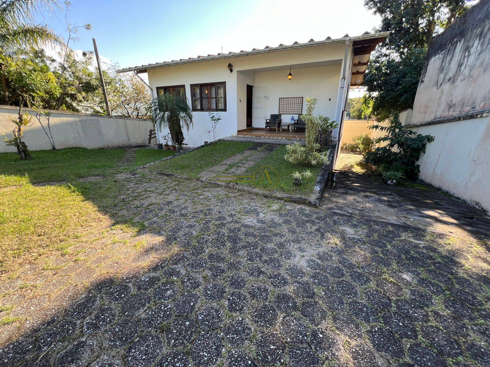 Casa à venda com 5 quartos, 248m² - Foto 8