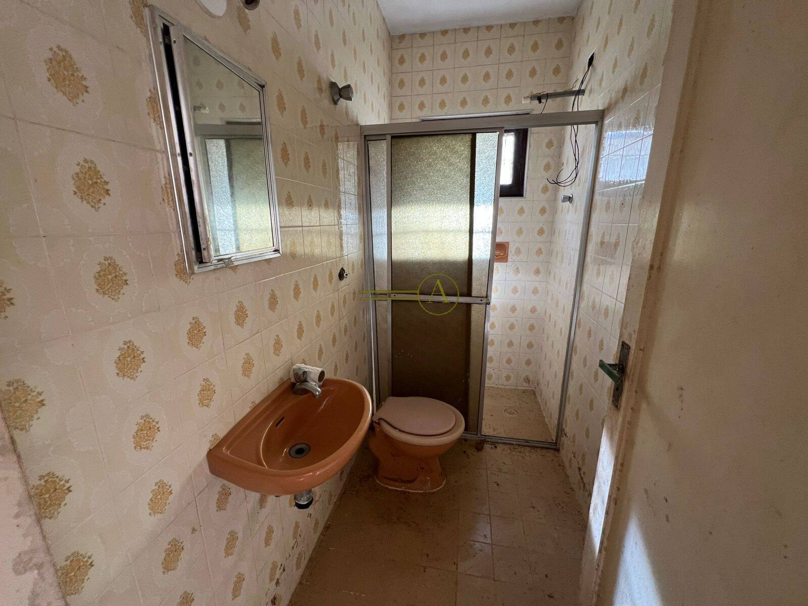 Casa à venda com 5 quartos, 248m² - Foto 27