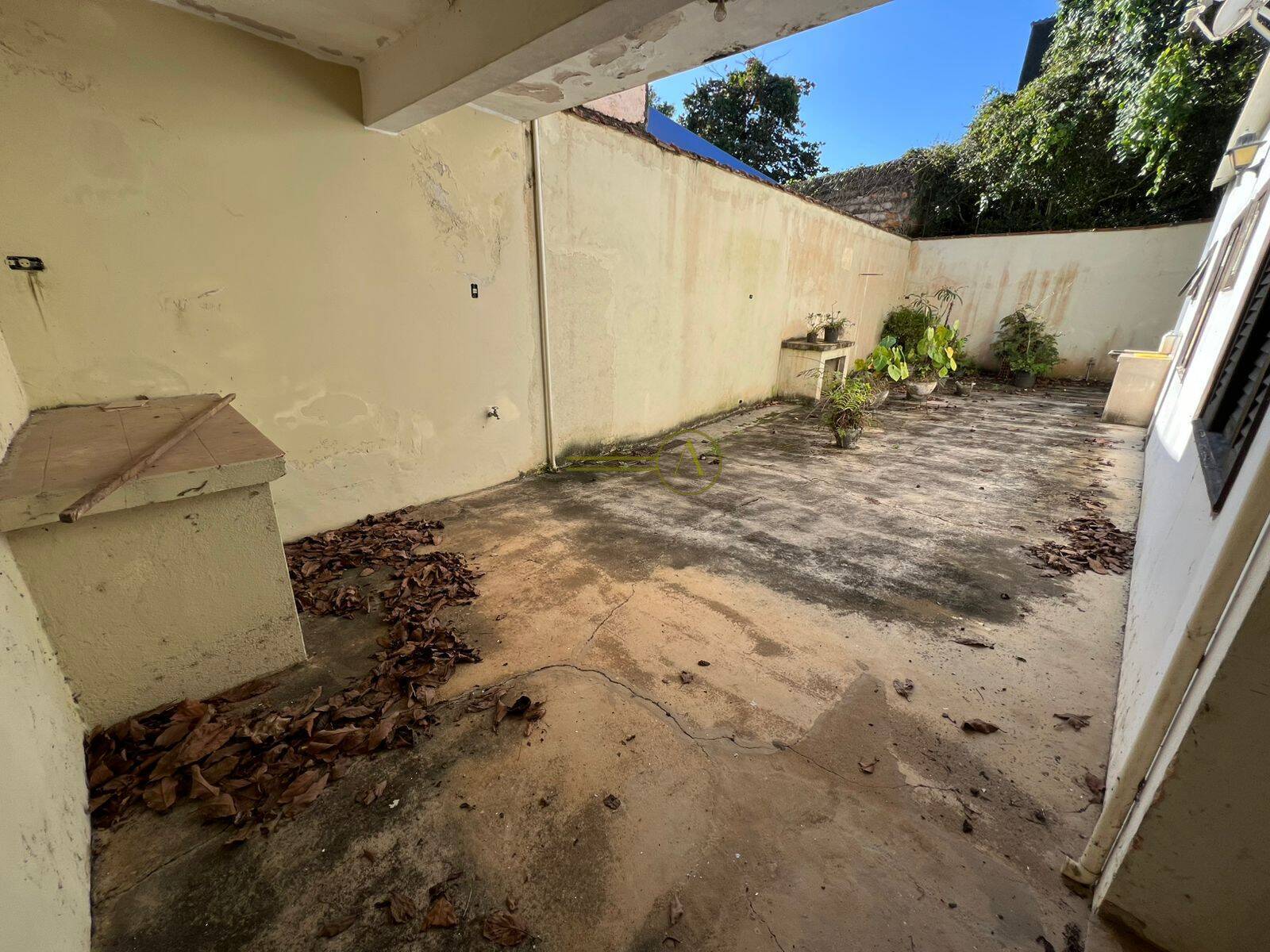 Casa à venda com 5 quartos, 248m² - Foto 30