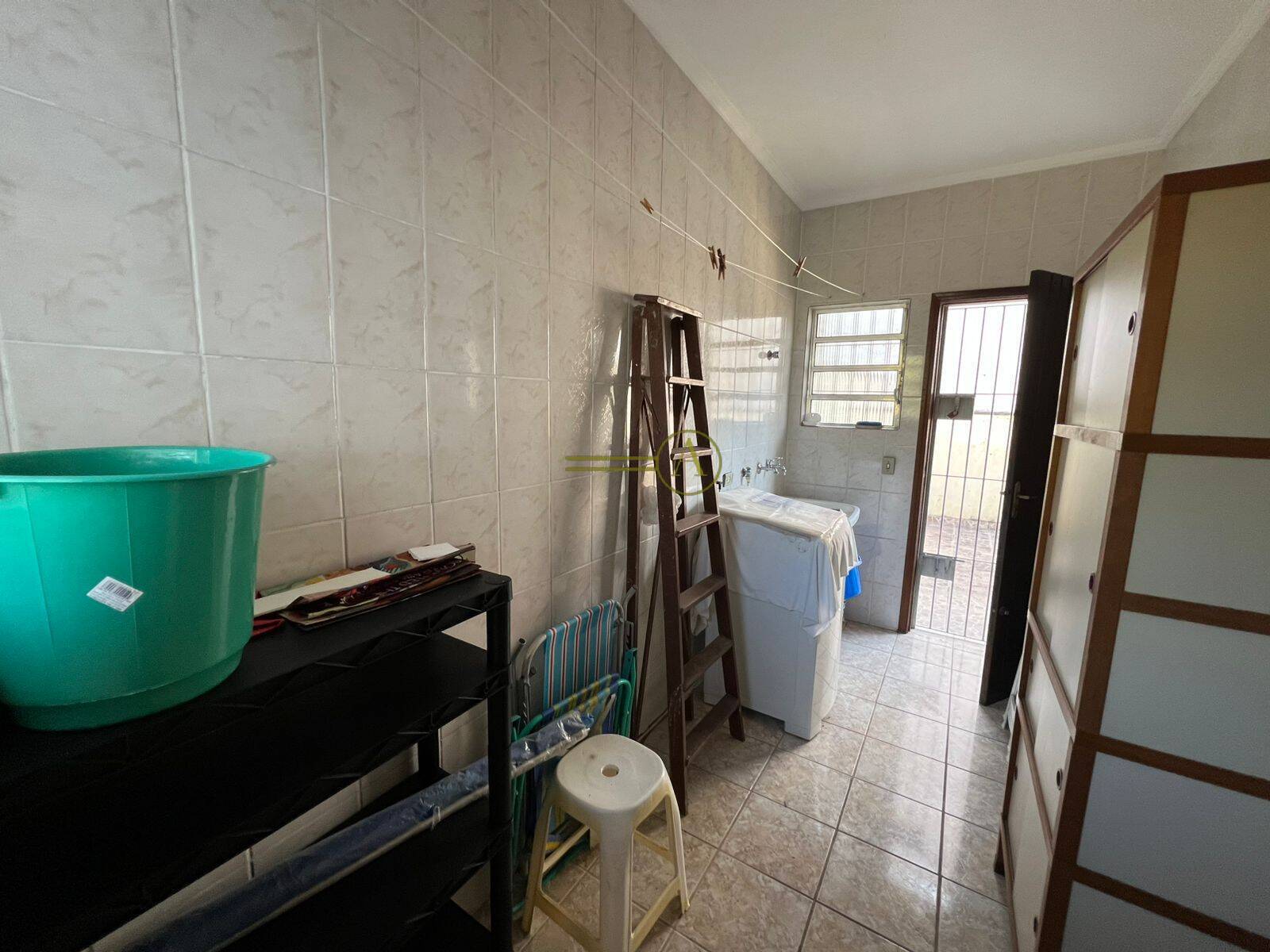 Casa à venda com 5 quartos, 248m² - Foto 33