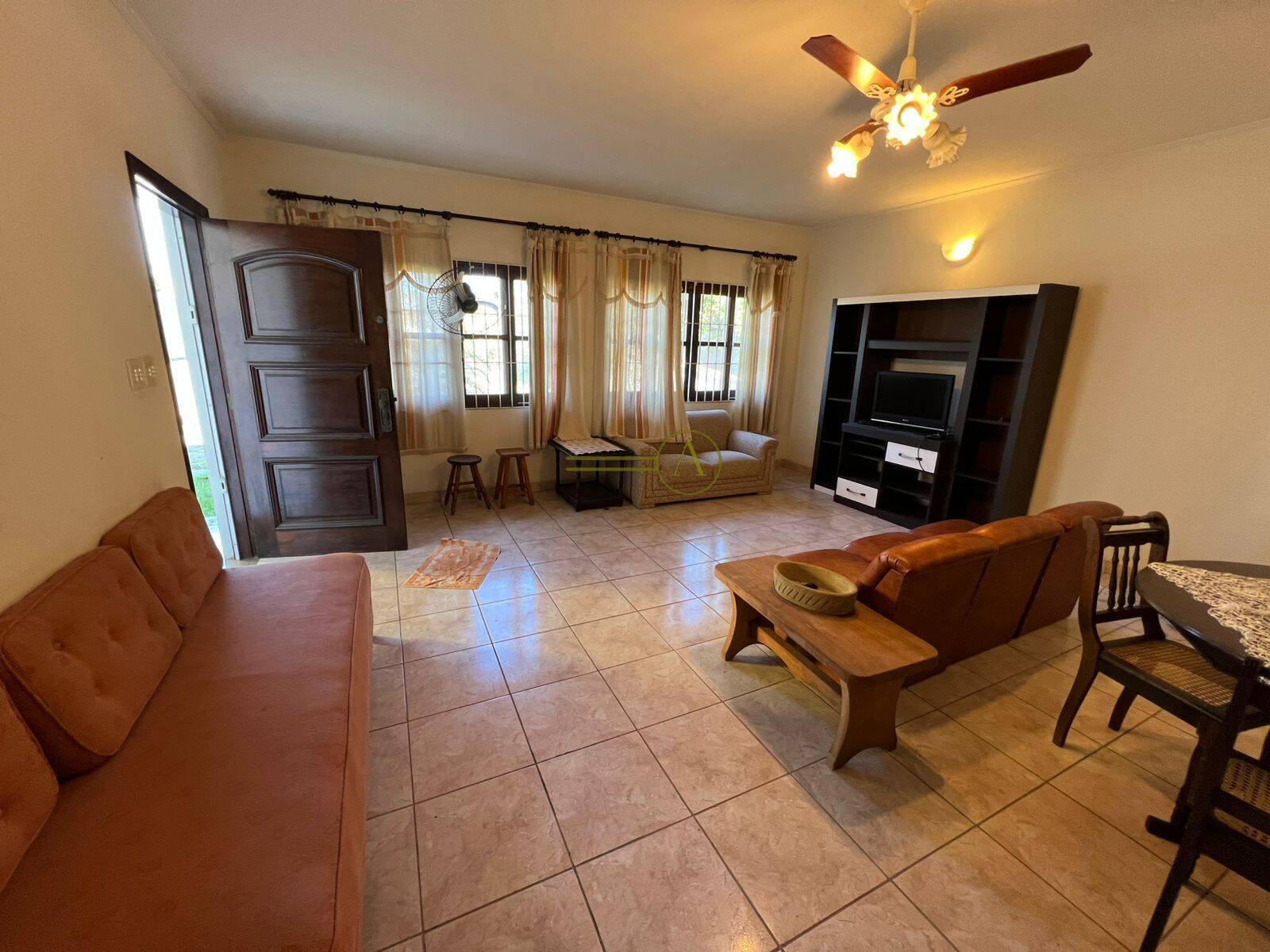 Casa à venda com 5 quartos, 248m² - Foto 16