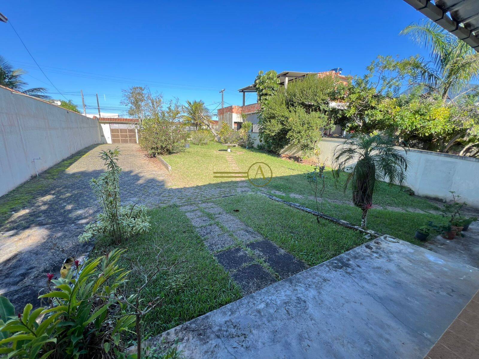 Casa à venda com 5 quartos, 248m² - Foto 11
