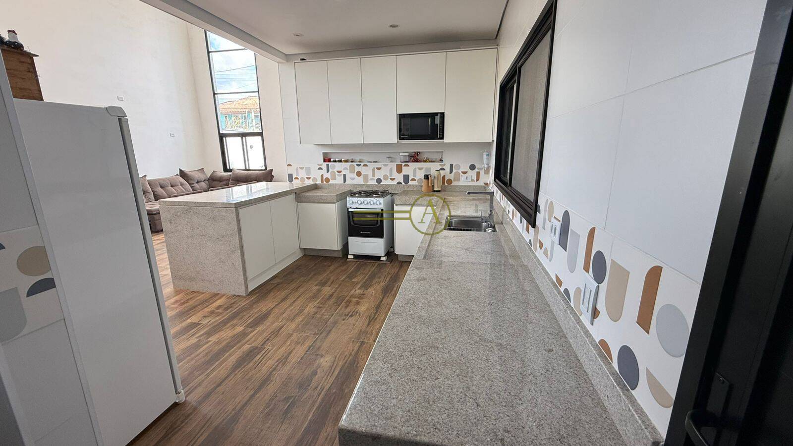 Casa, 4 quartos, 225 m² - Foto 11