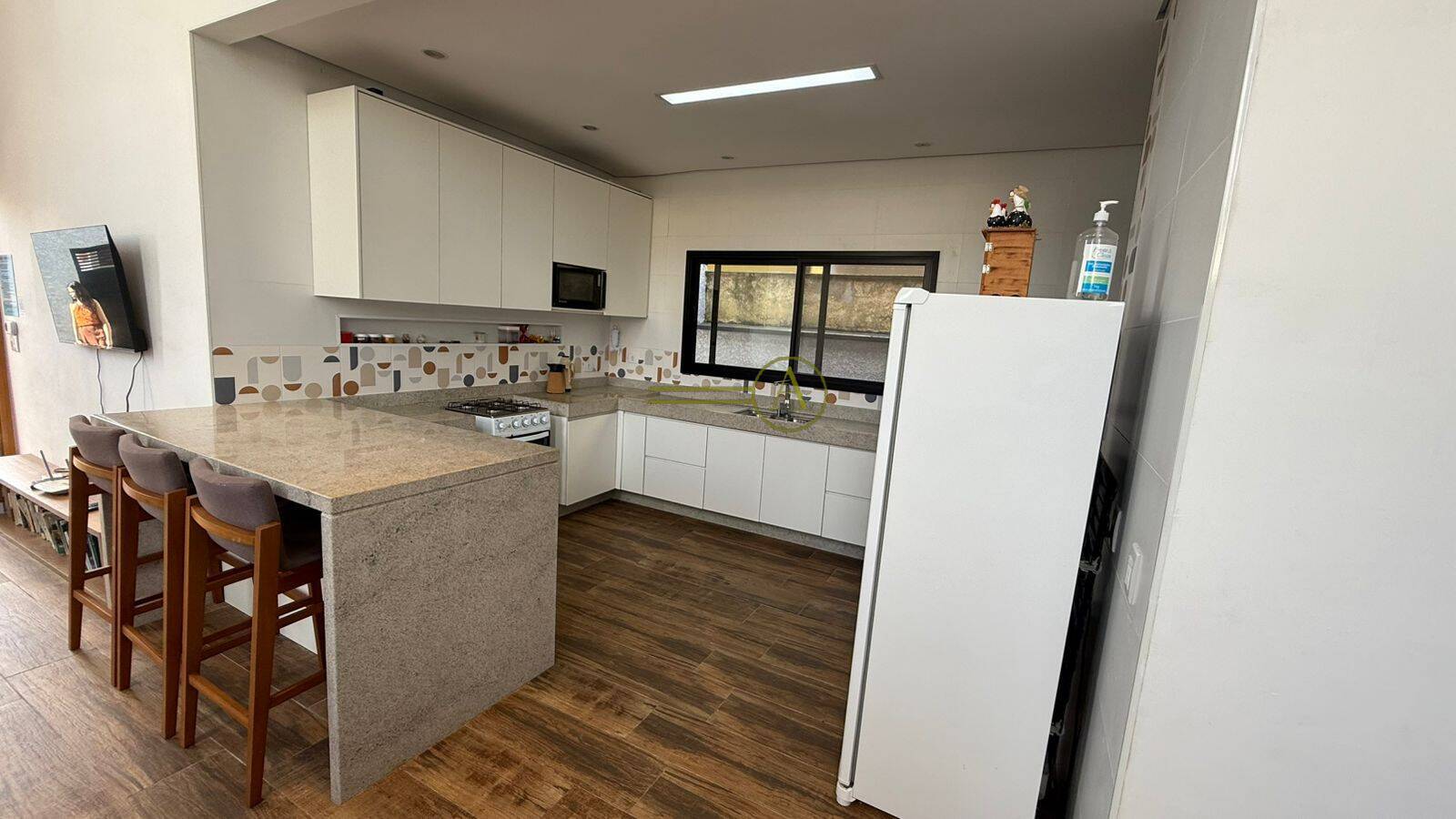 Casa, 4 quartos, 225 m² - Foto 13