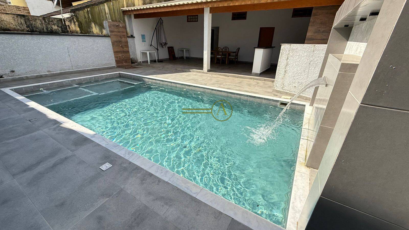 Casa, 4 quartos, 225 m² - Foto 30