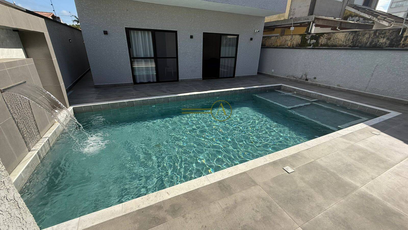 Casa, 4 quartos, 225 m² - Foto 33