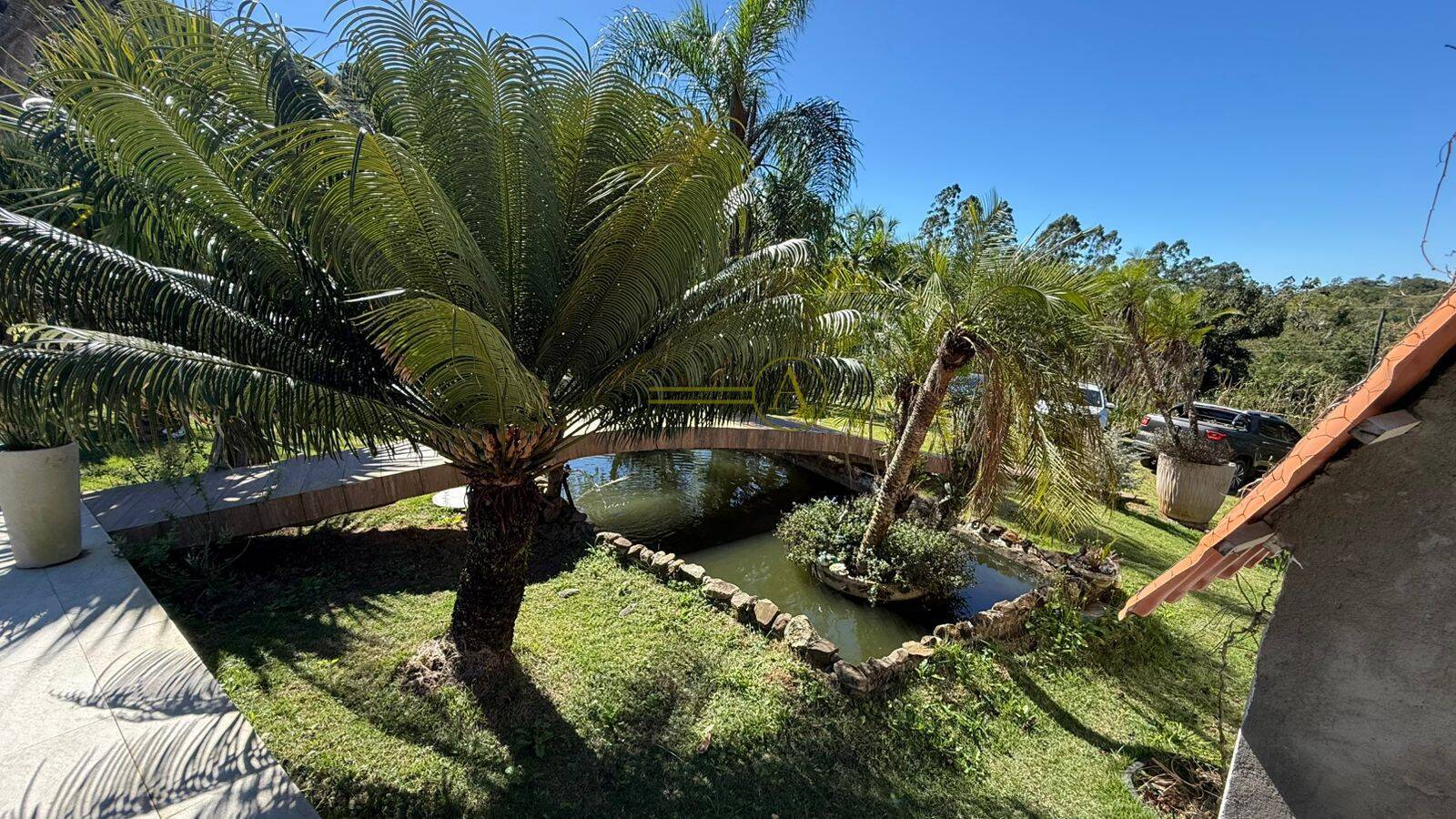 Casa à venda com 3 quartos, 900m² - Foto 36
