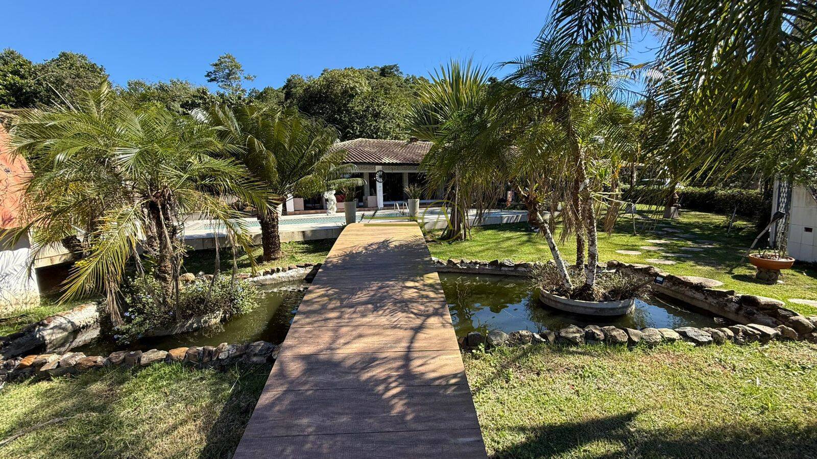Casa à venda com 3 quartos, 900m² - Foto 28