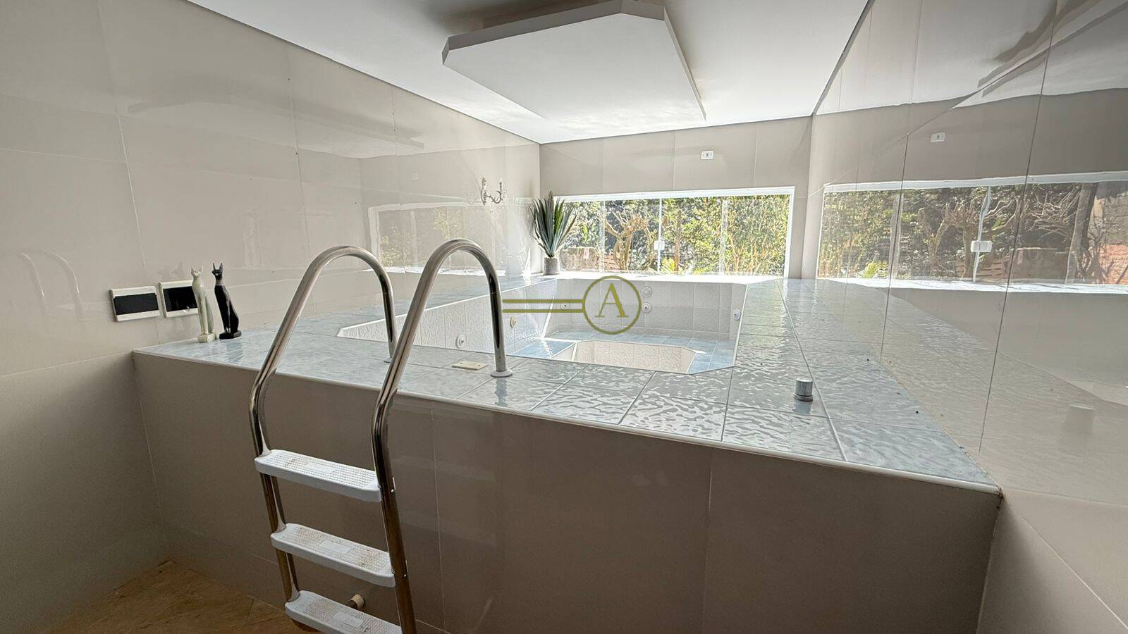 Casa à venda com 3 quartos, 900m² - Foto 26