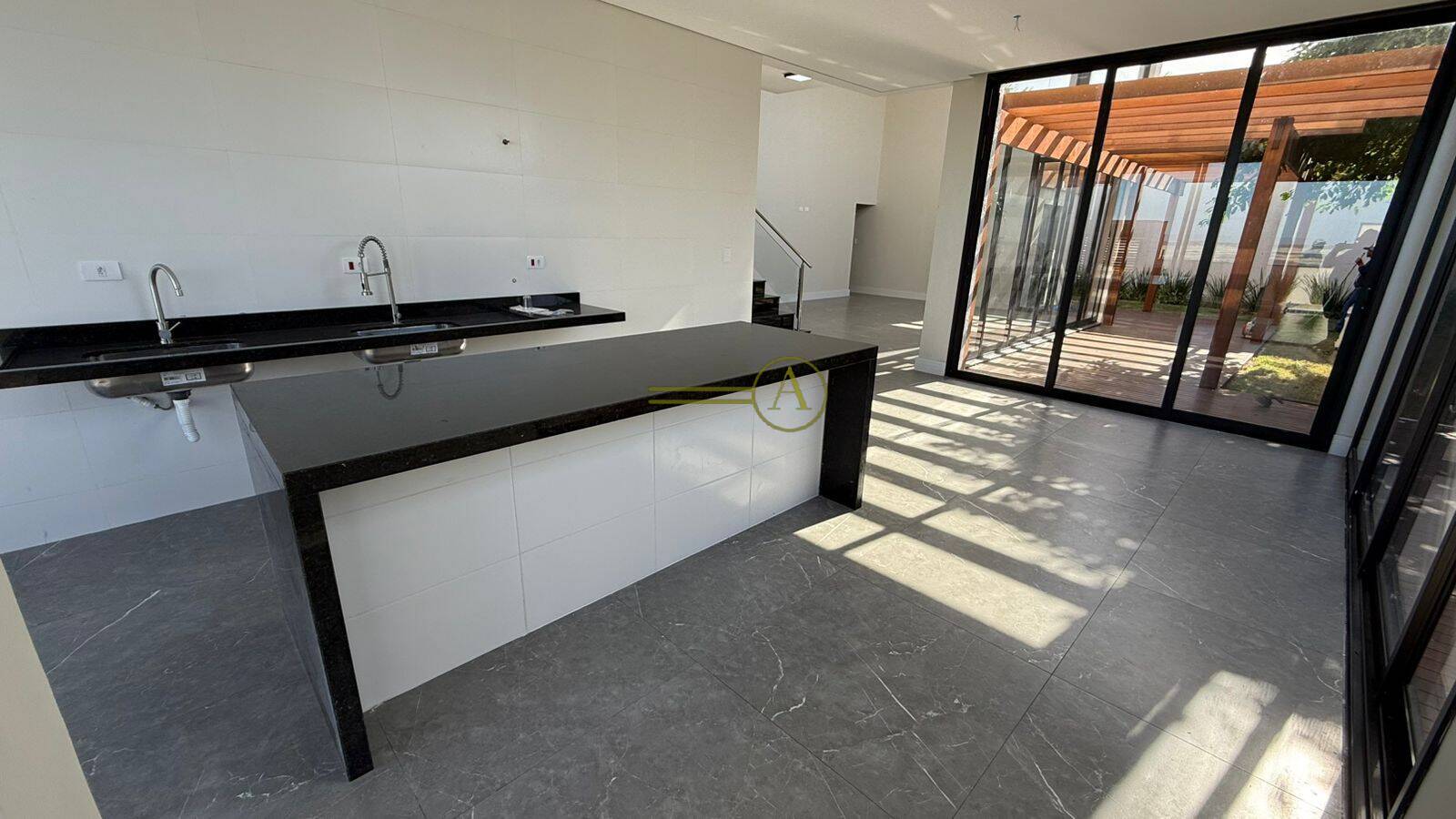 Sobrado, 4 quartos, 242 m² - Foto 6