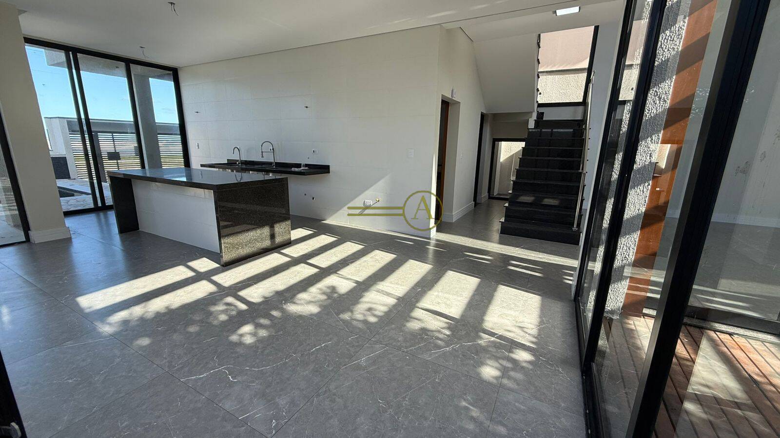 Sobrado, 4 quartos, 242 m² - Foto 9