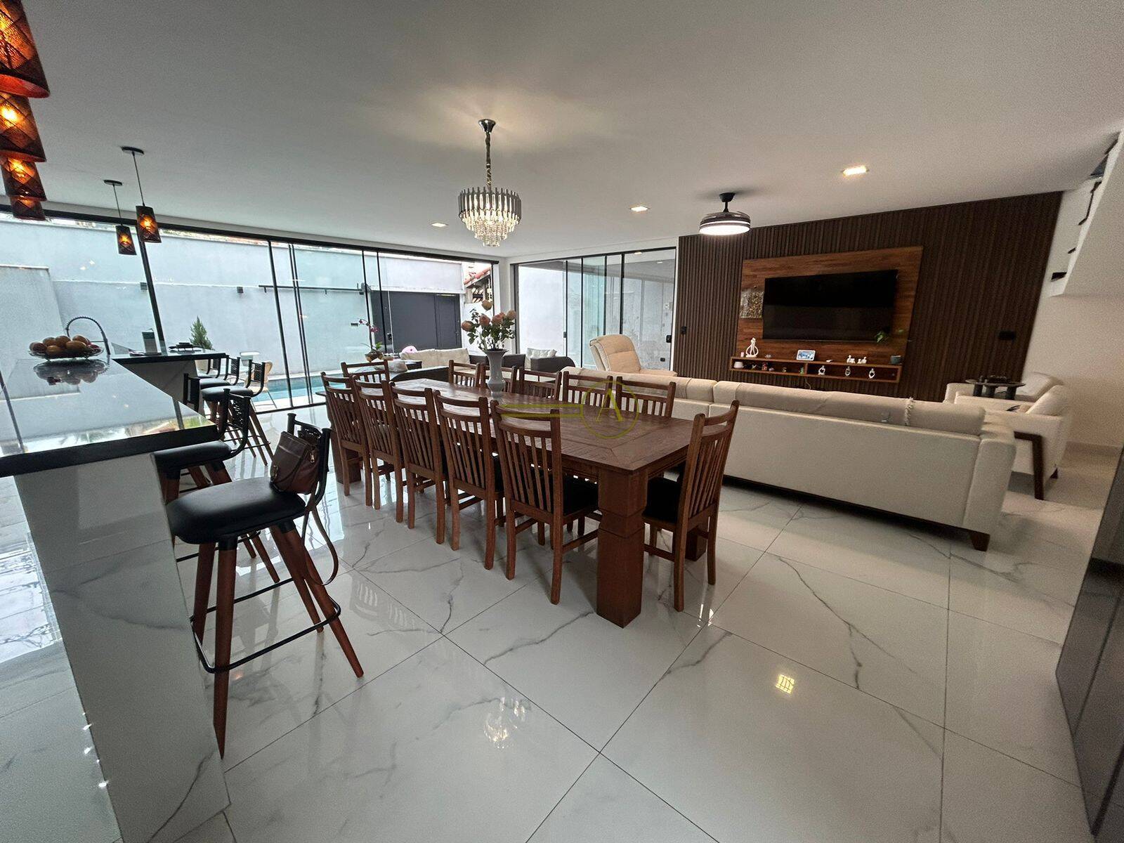 Casa, 6 quartos, 335 m² - Foto 7