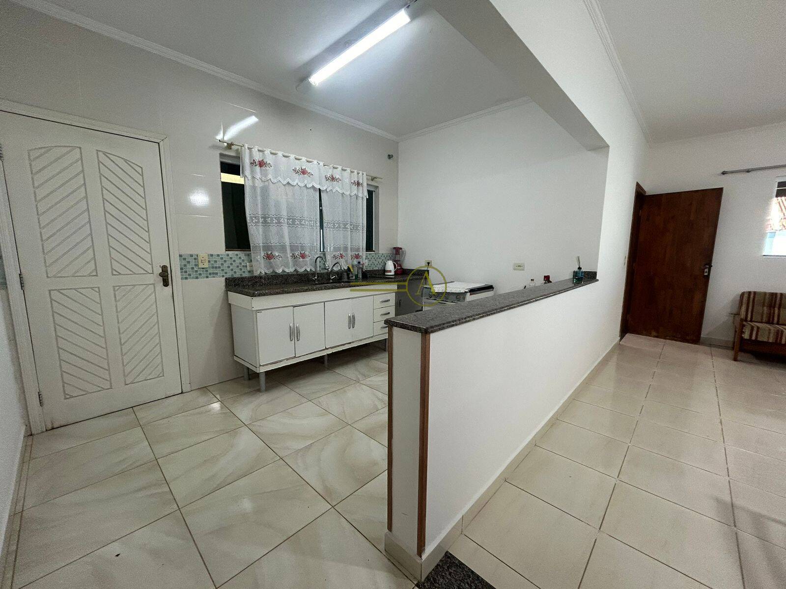 Casa, 3 quartos, 174 m² - Foto 3