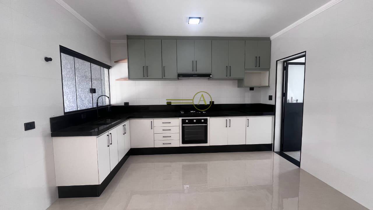 Casa, 3 quartos, 115 m² - Foto 1