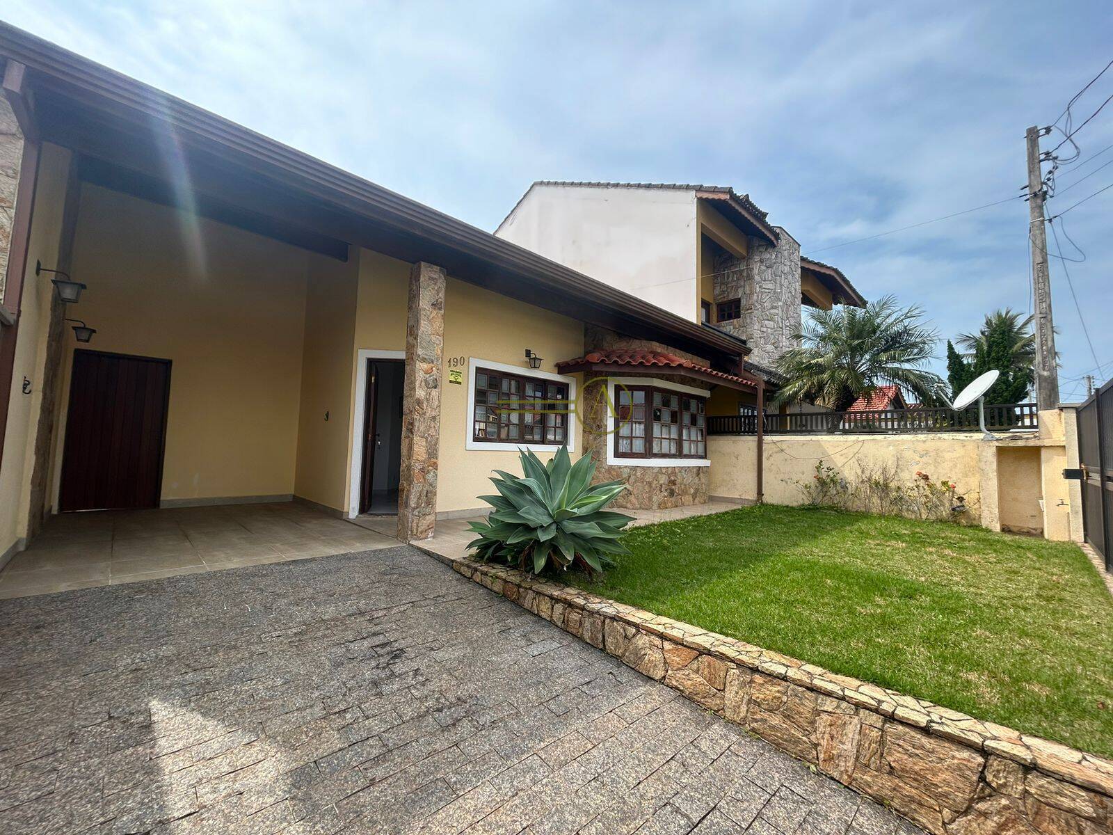 Casa, 3 quartos, 121 m² - Foto 1