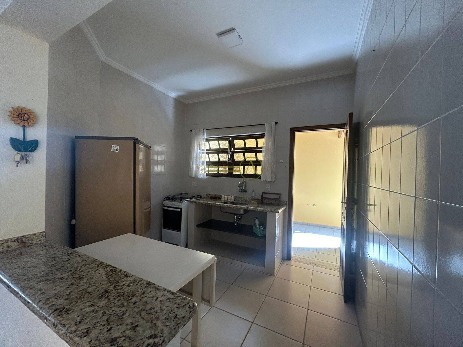 Casa, 3 quartos, 121 m² - Foto 4