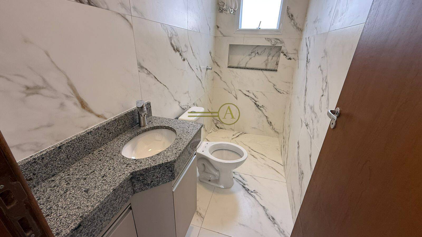 Casa à venda com 2 quartos, 80m² - Foto 9