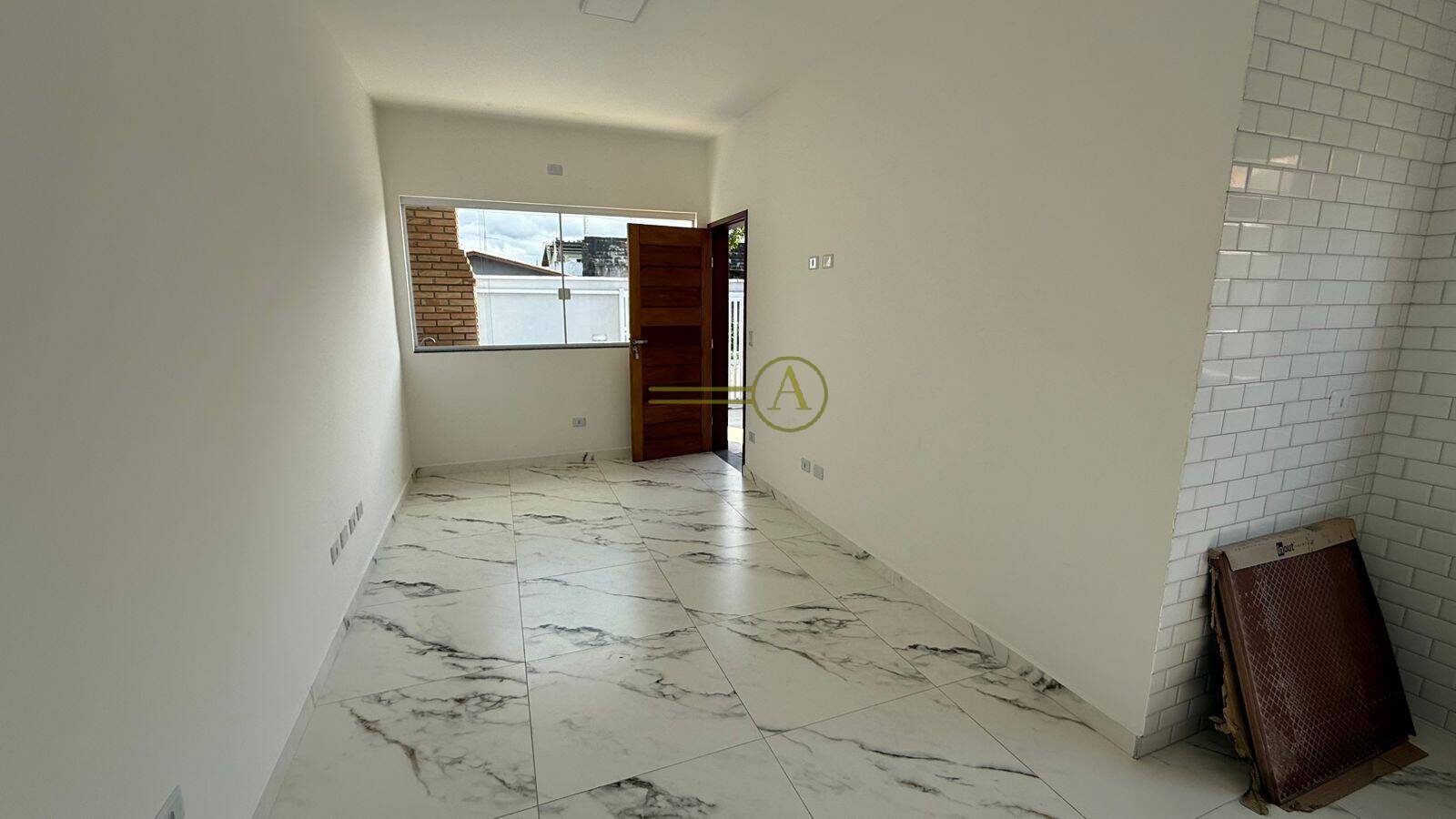 Casa à venda com 2 quartos, 80m² - Foto 5