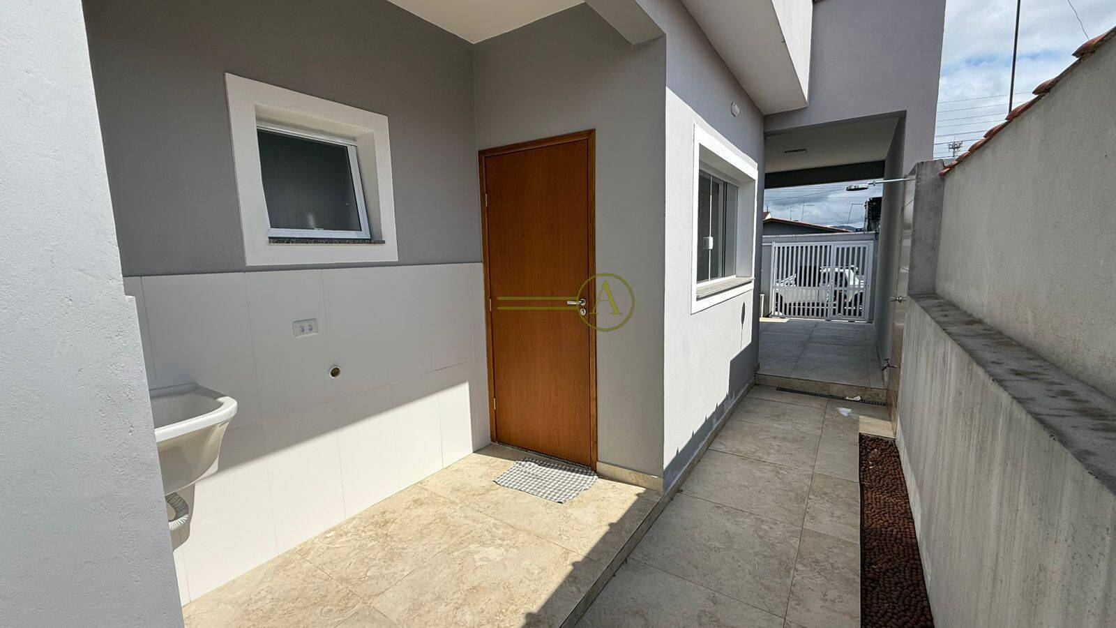 Casa à venda com 2 quartos, 80m² - Foto 12