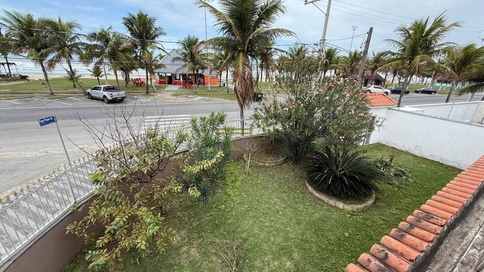 Casa, 5 quartos, 356 m² - Foto 1