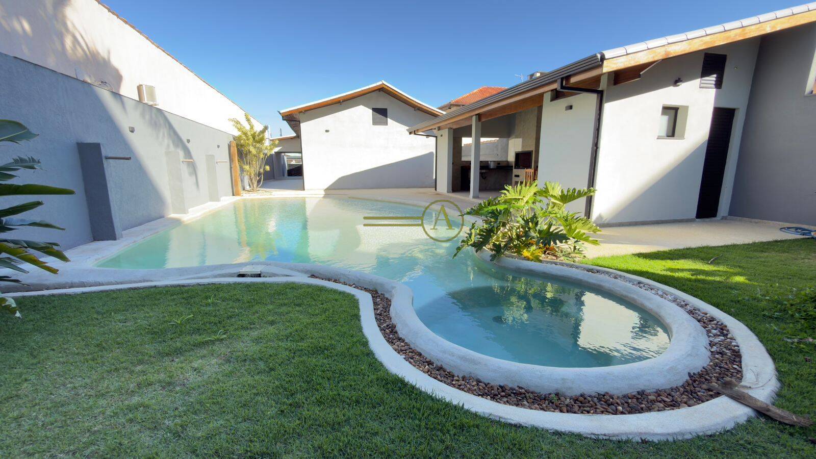 Casa, 4 quartos, 184 m² - Foto 3