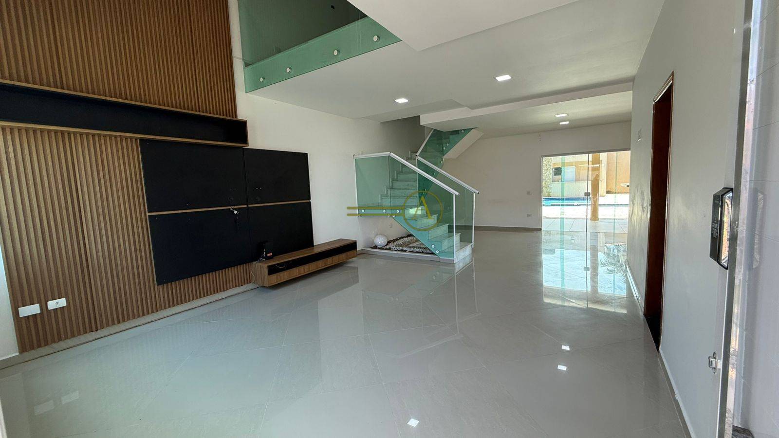 Sobrado, 4 quartos, 241 m² - Foto 4