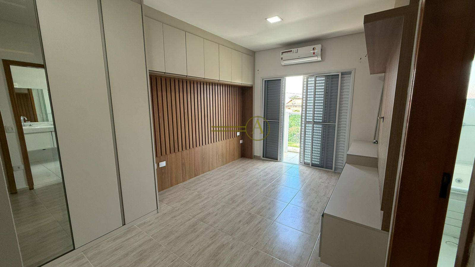 Sobrado, 4 quartos, 241 m² - Foto 33