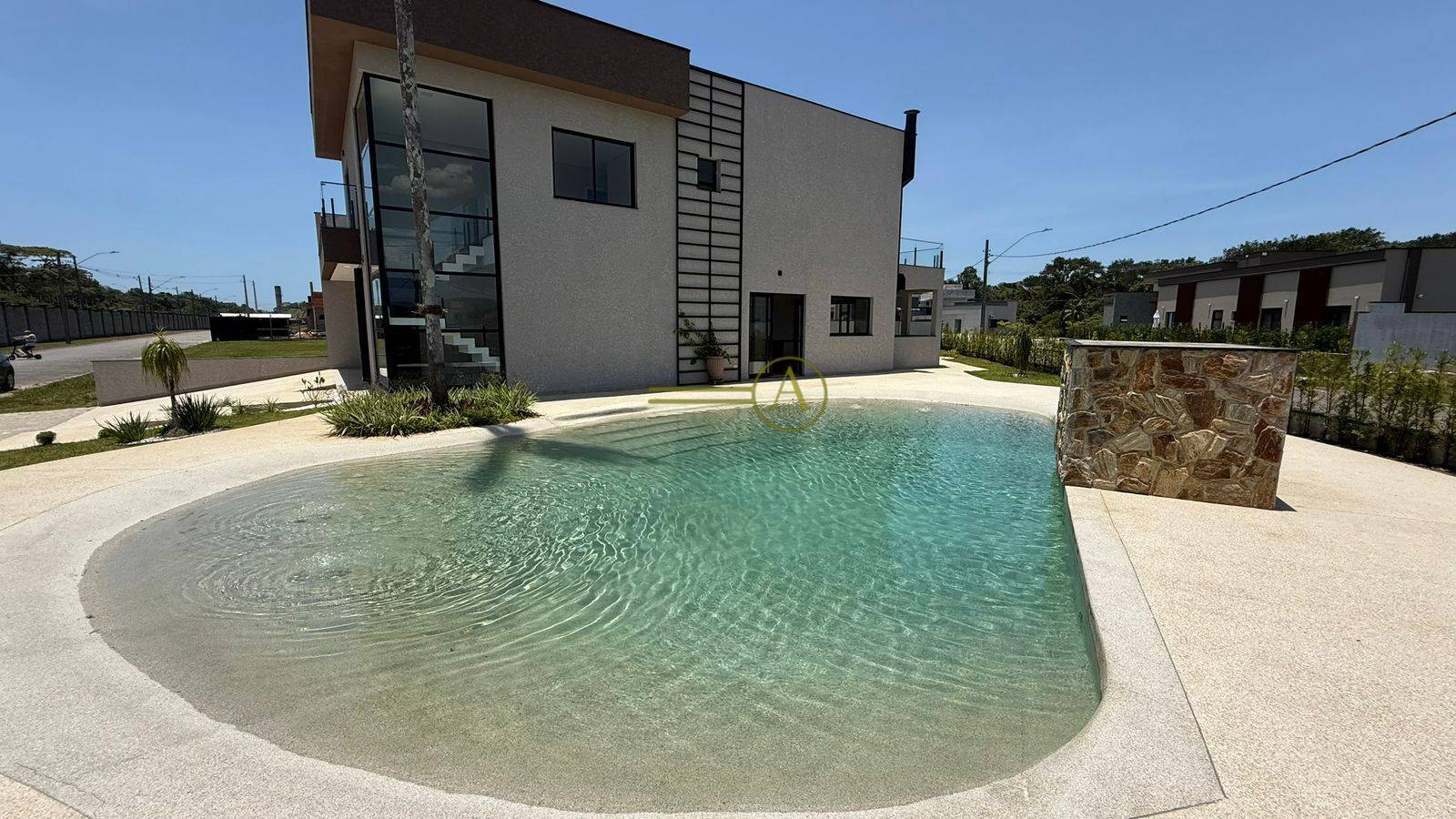 Casa, 4 quartos, 280 m² - Foto 1