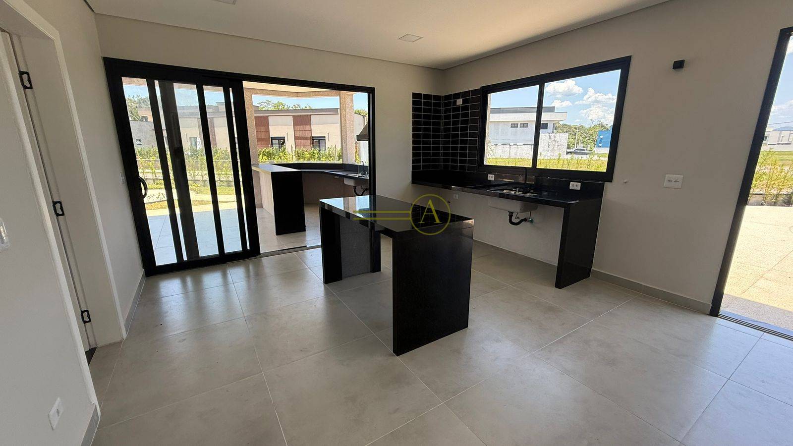 Casa, 4 quartos, 280 m² - Foto 11