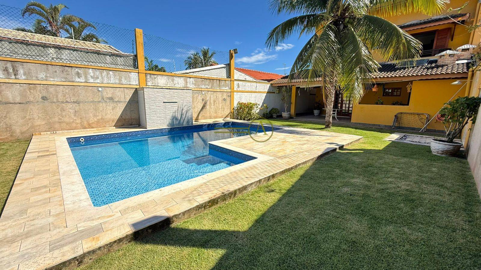 Casa, 4 quartos, 220 m² - Foto 4