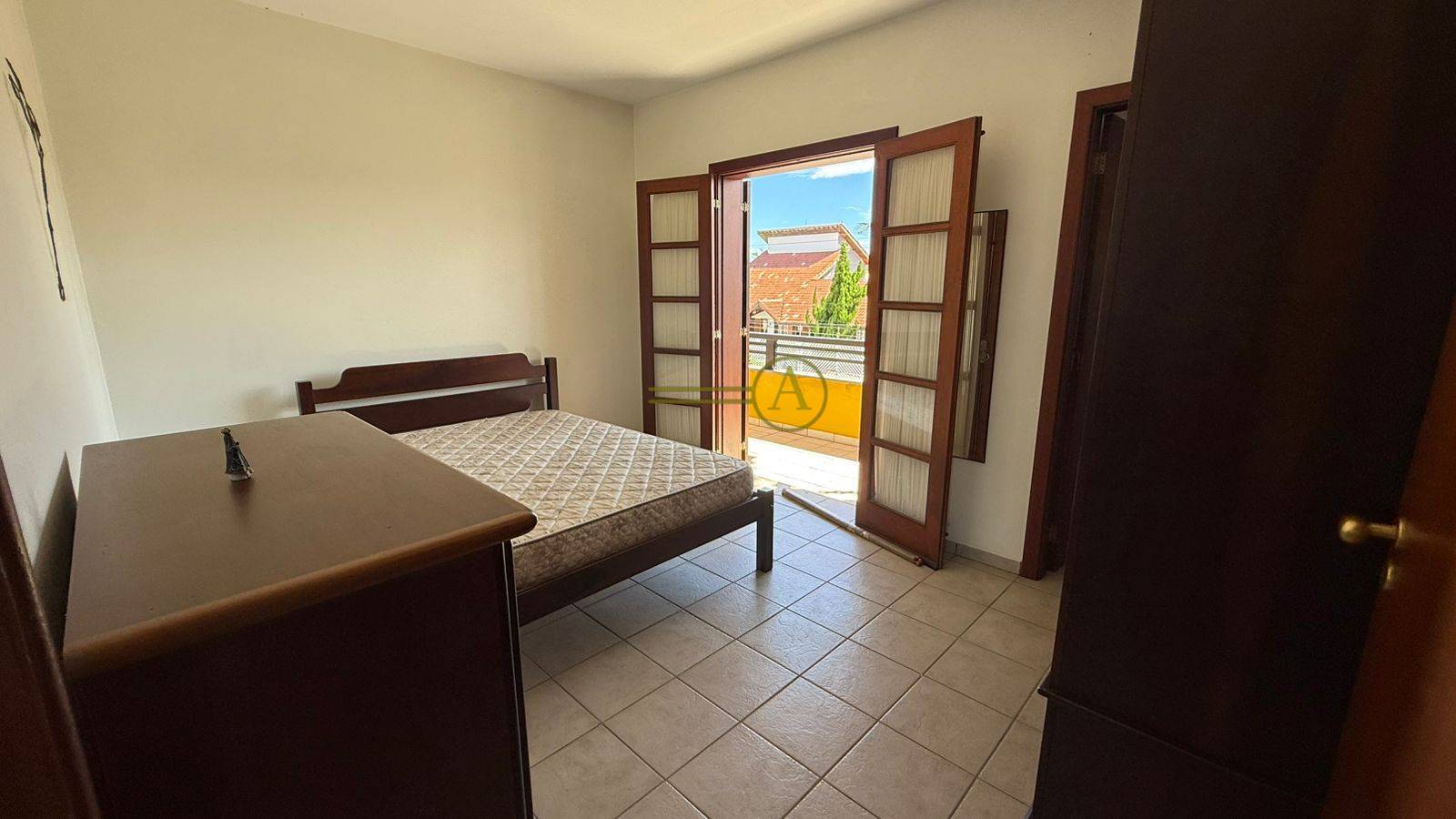 Casa, 4 quartos, 220 m² - Foto 33