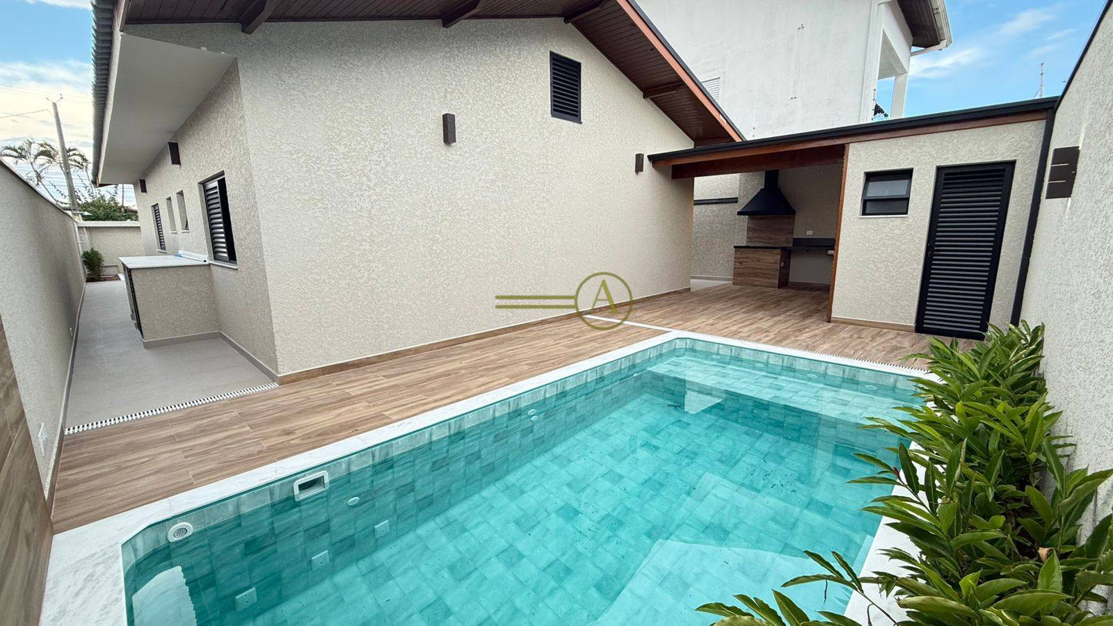 Casa, 3 quartos, 148 m² - Foto 1