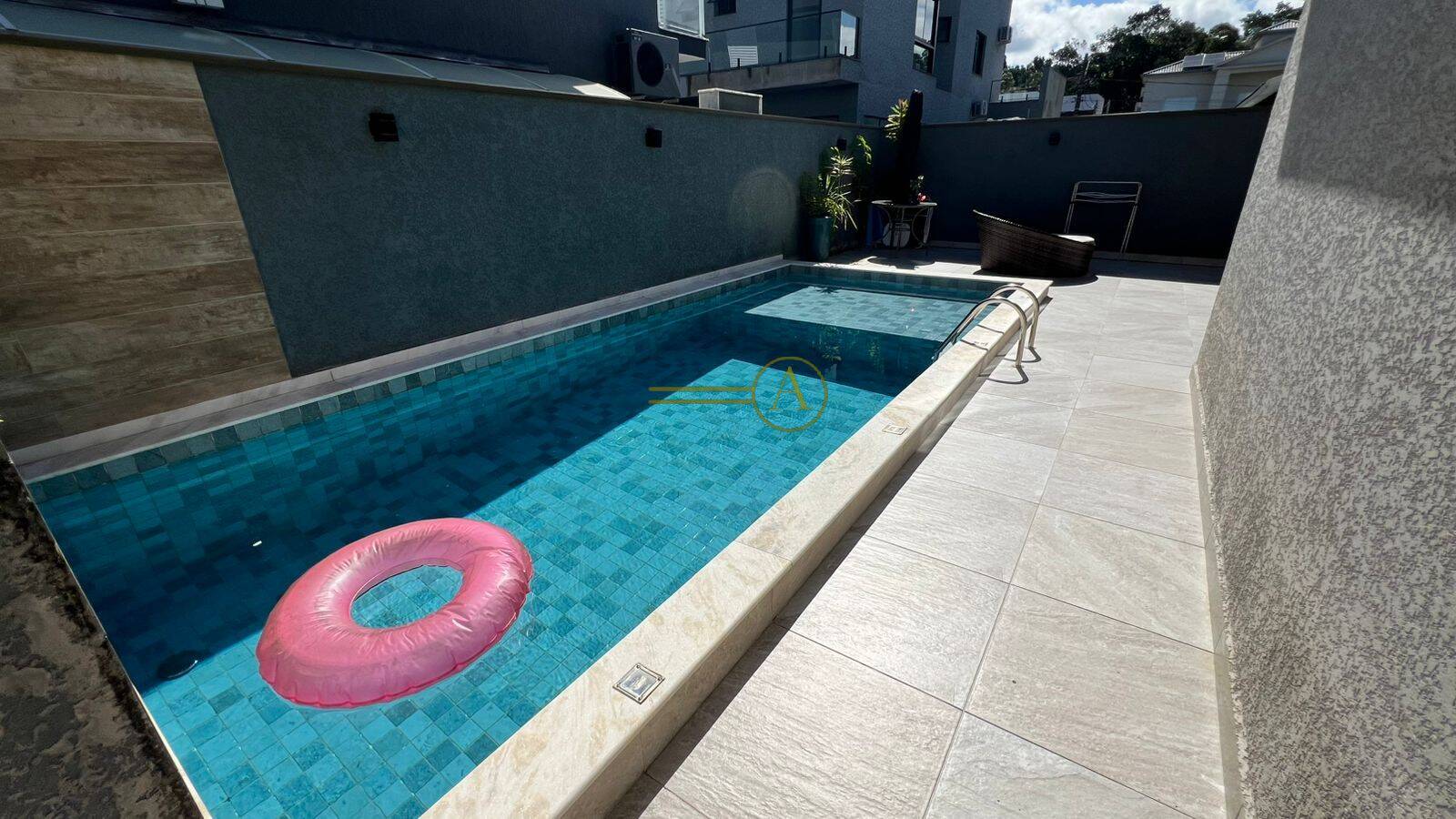 Casa, 4 quartos, 245 m² - Foto 38