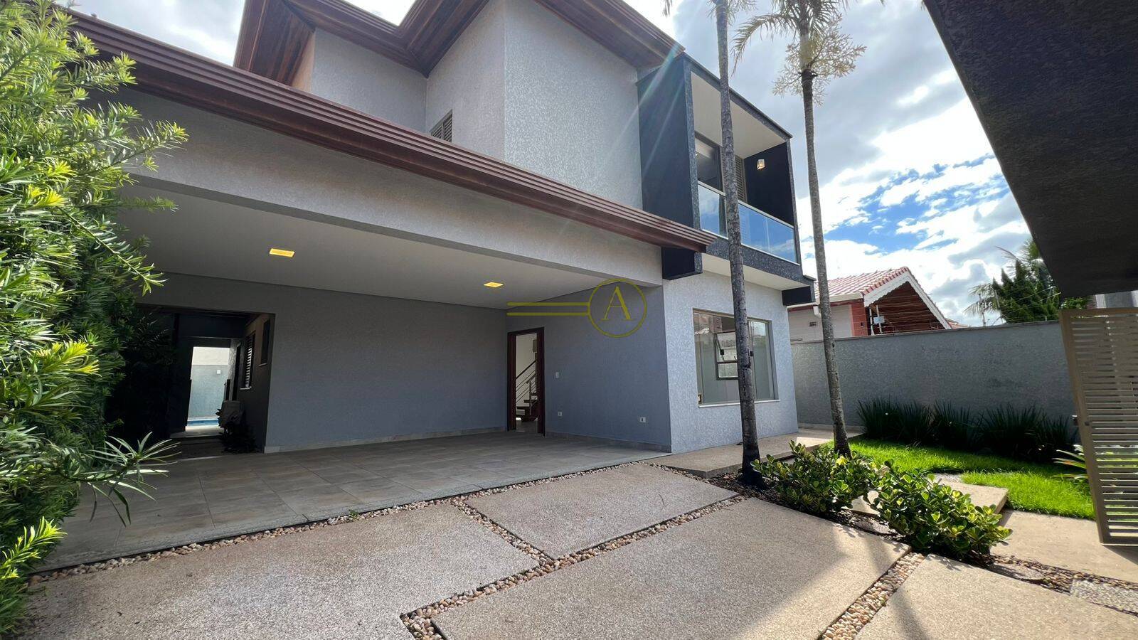 Sobrado, 4 quartos, 210 m² - Foto 1