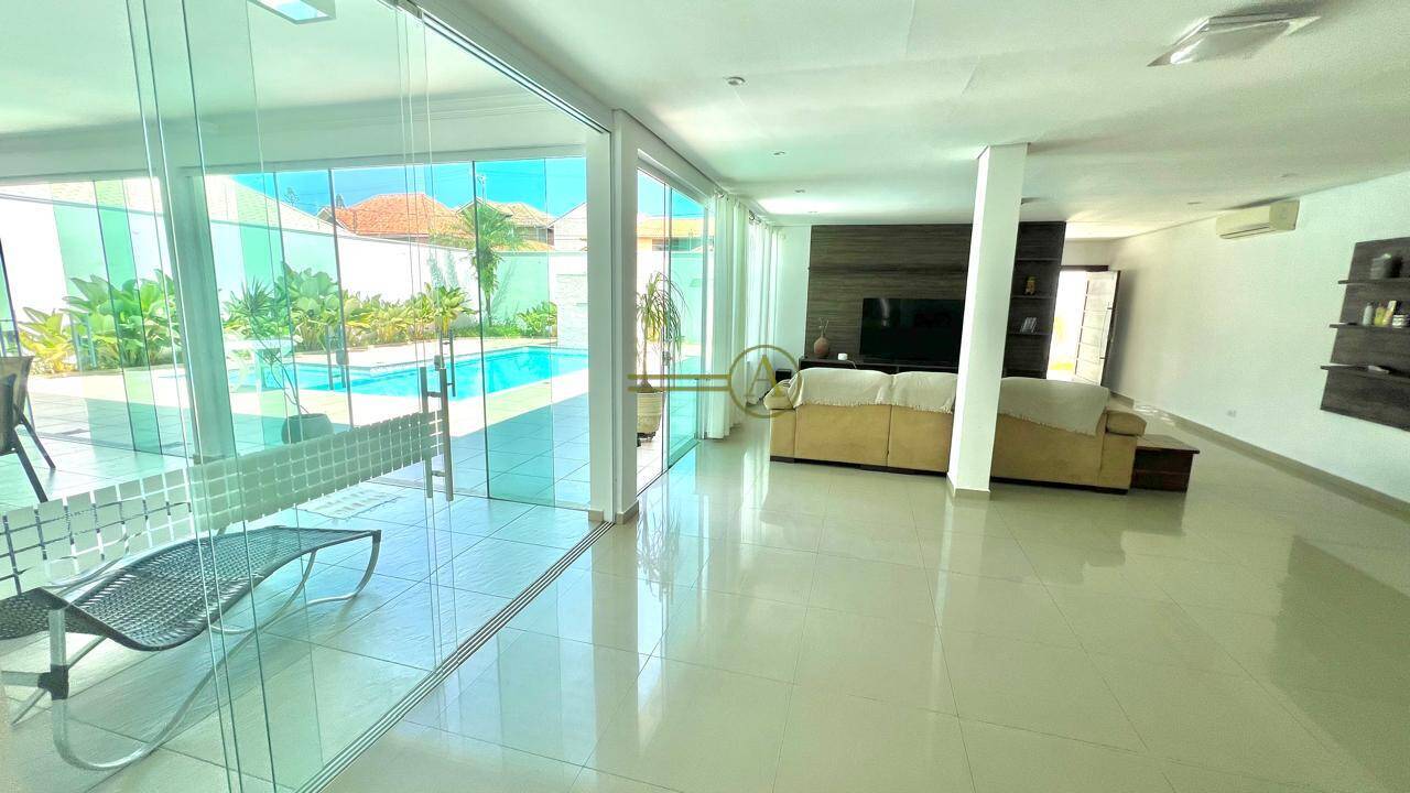 Casa, 4 quartos, 255 m² - Foto 8