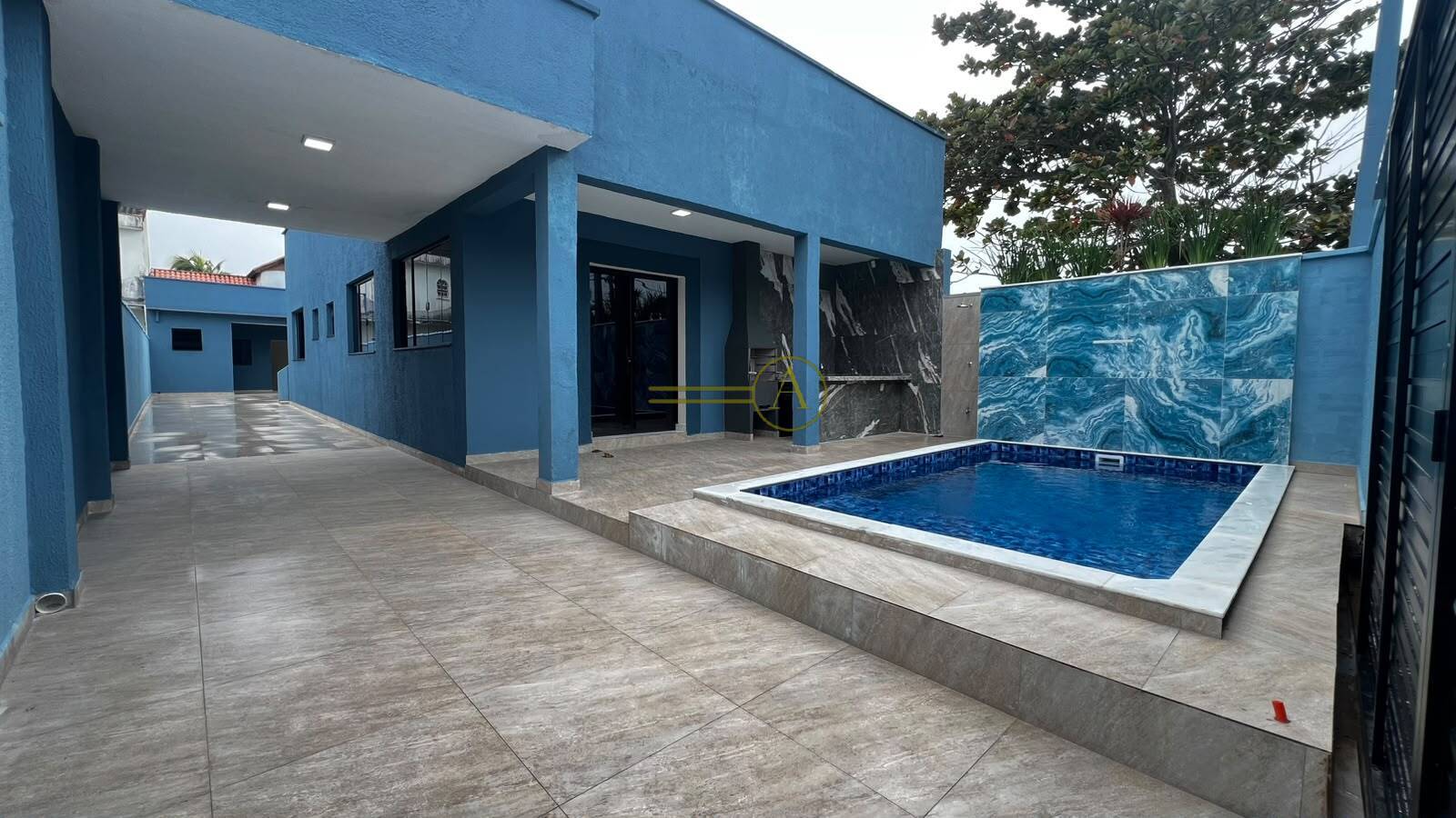 Casa, 4 quartos, 186 m² - Foto 1
