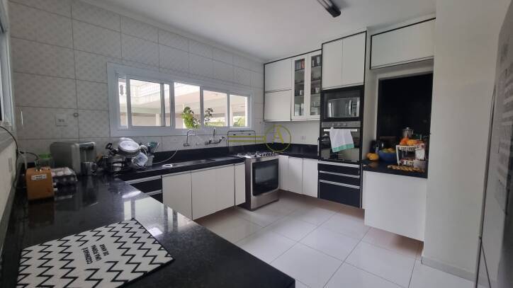 Casa de Condomínio à venda com 6 quartos, 727m² - Foto 4