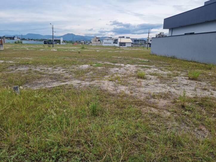 Terreno, 300 m² - Foto 1