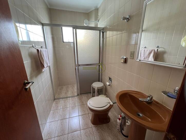 Apartamento à venda com 3 quartos, 210m² - Foto 8