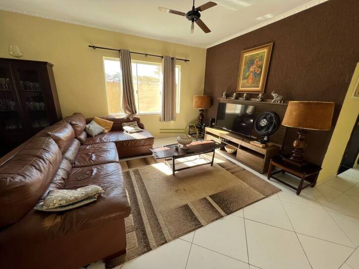 Casa, 4 quartos, 220 m² - Foto 8