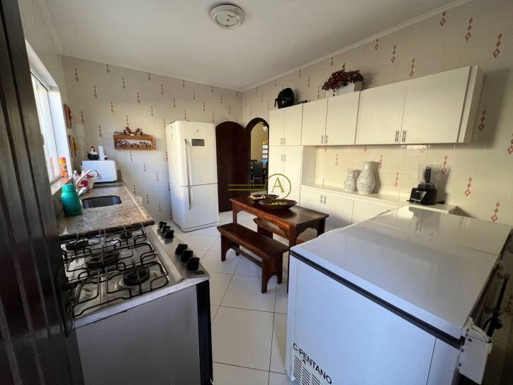 Casa, 4 quartos, 220 m² - Foto 9