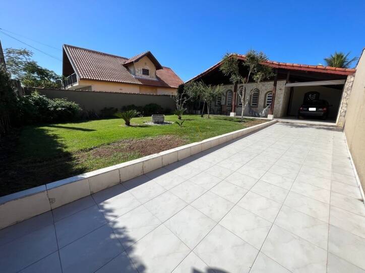 Casa, 4 quartos, 220 m² - Foto 1