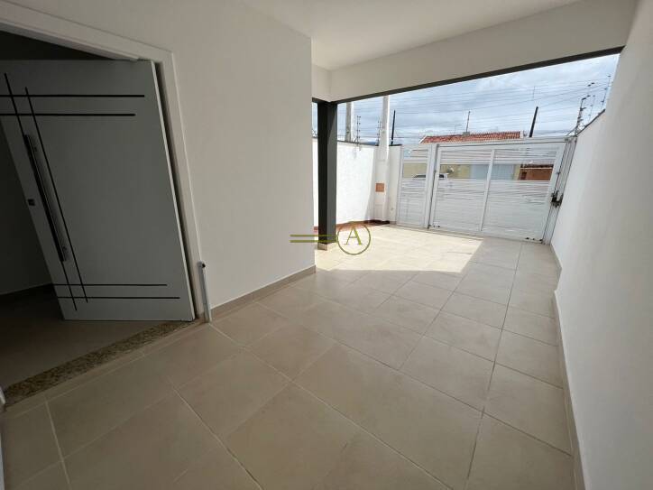 Sobrado à venda com 3 quartos, 130m² - Foto 2