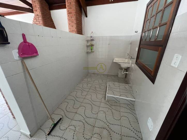 Sobrado à venda com 5 quartos, 200m² - Foto 25